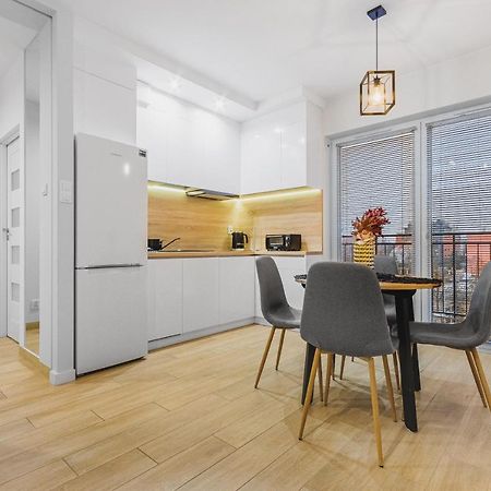 Floris Apartment Lodź Bagian luar foto